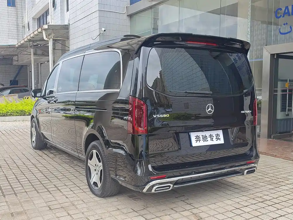 Mercedes-Benz Vito 2024 2.0T Business 7-Seater фото 21