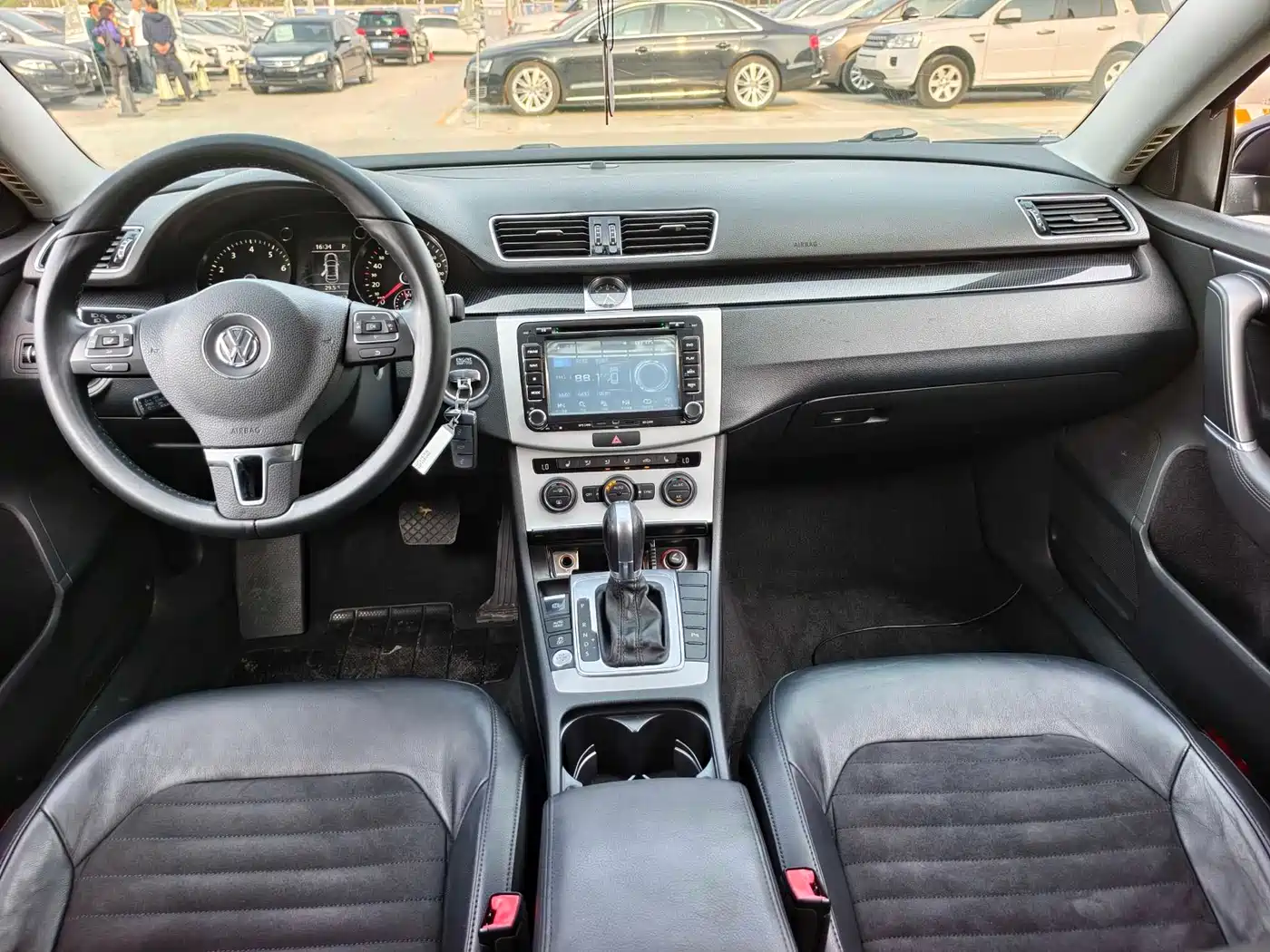Volkswagen Magotan 2015 2.0TSI Luxury фото 11