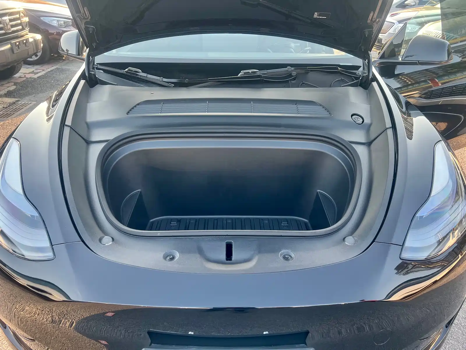 Photo 20 - Tesla Model Y