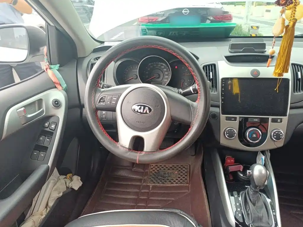 Kia Forte 2015 2014 1.6L AT GL