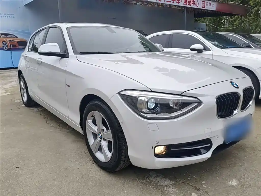 BMW 1 Series (Import) 2013 Facelift 118i Sport Model фото 4