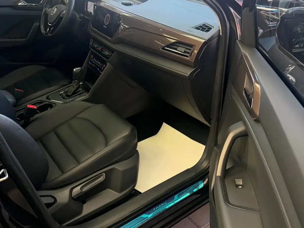 Volkswagen Tharu 2022 280TSI FWD Luxury Edition фото 16