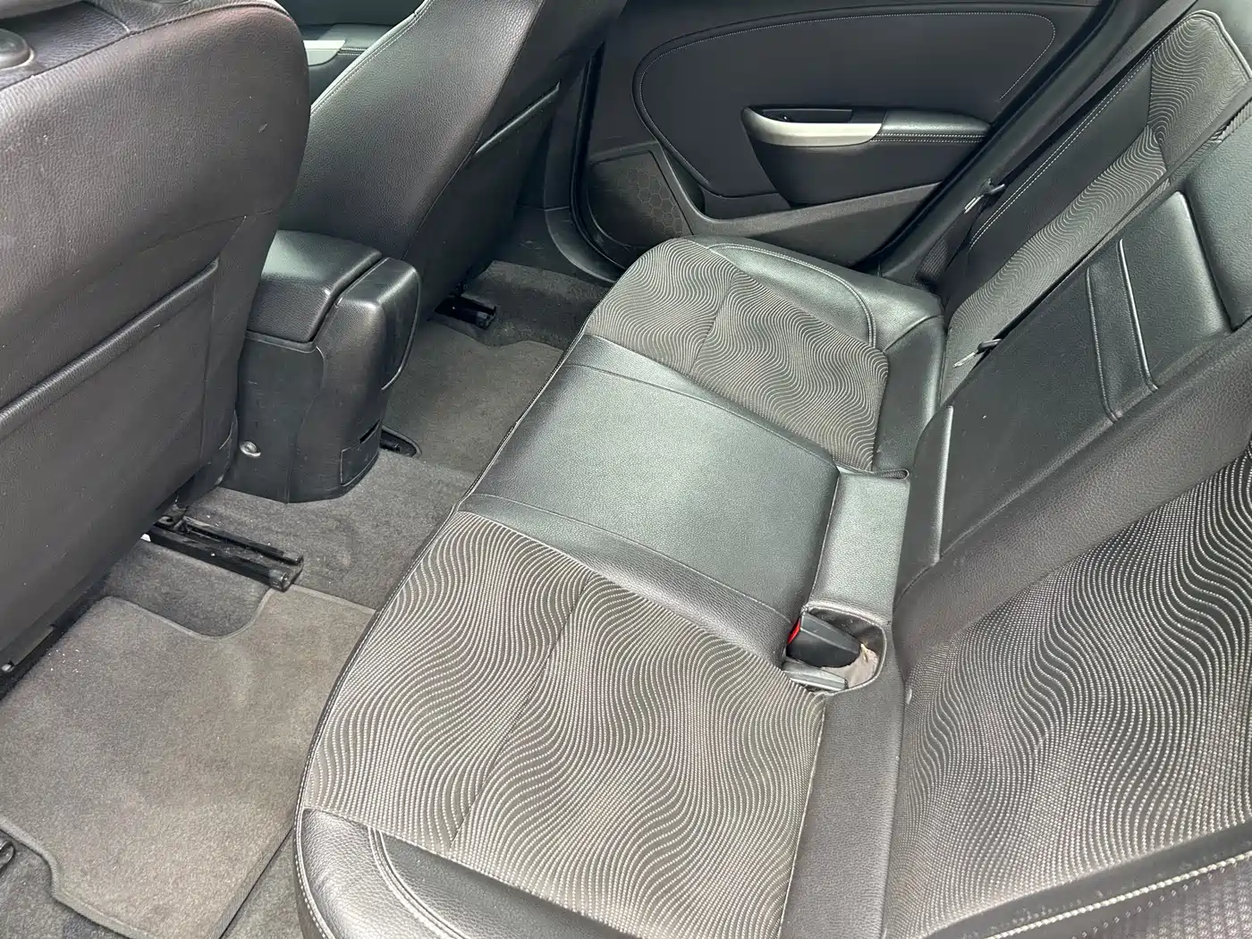 Buick Excelle 2013 Model XT 1.6L Automatic Fashion фото 11