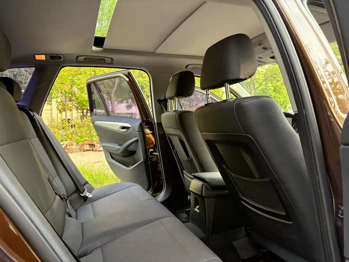 BMW X1 2012 2012 sDrive20i Leading Model
