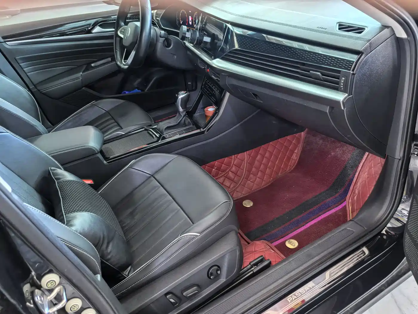 Volkswagen Passat 2022 330TSI Starlight Elite Edition фото 12