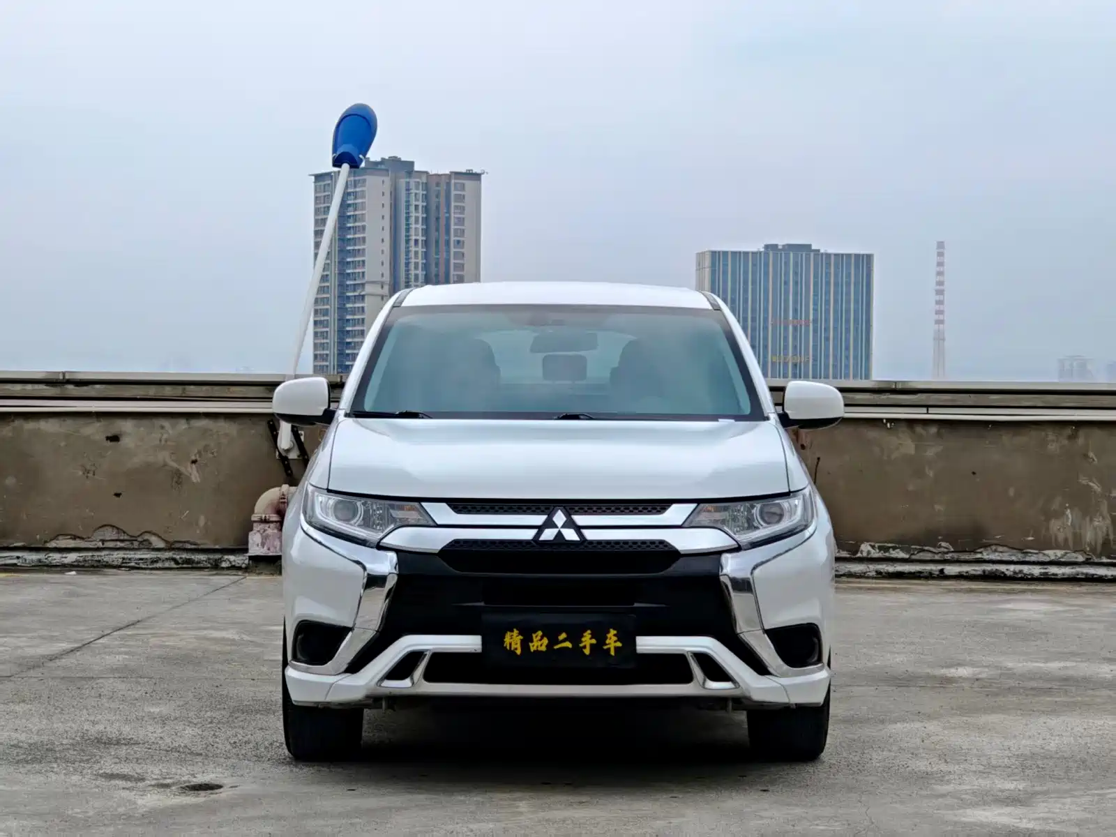 Фото 2 - Mitsubishi Outlander