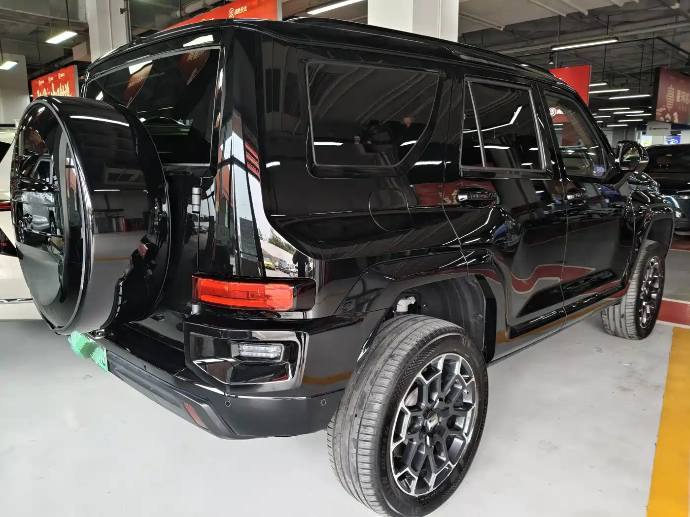 Tank 700 New Energy 2024 Hi4-T Extreme Edition фото 18