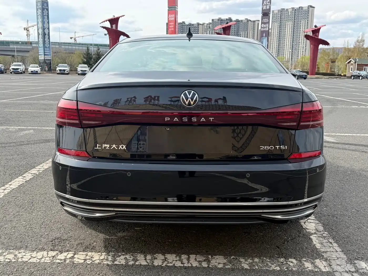 Volkswagen Passat 2022 280TSI Elite Edition фото 5