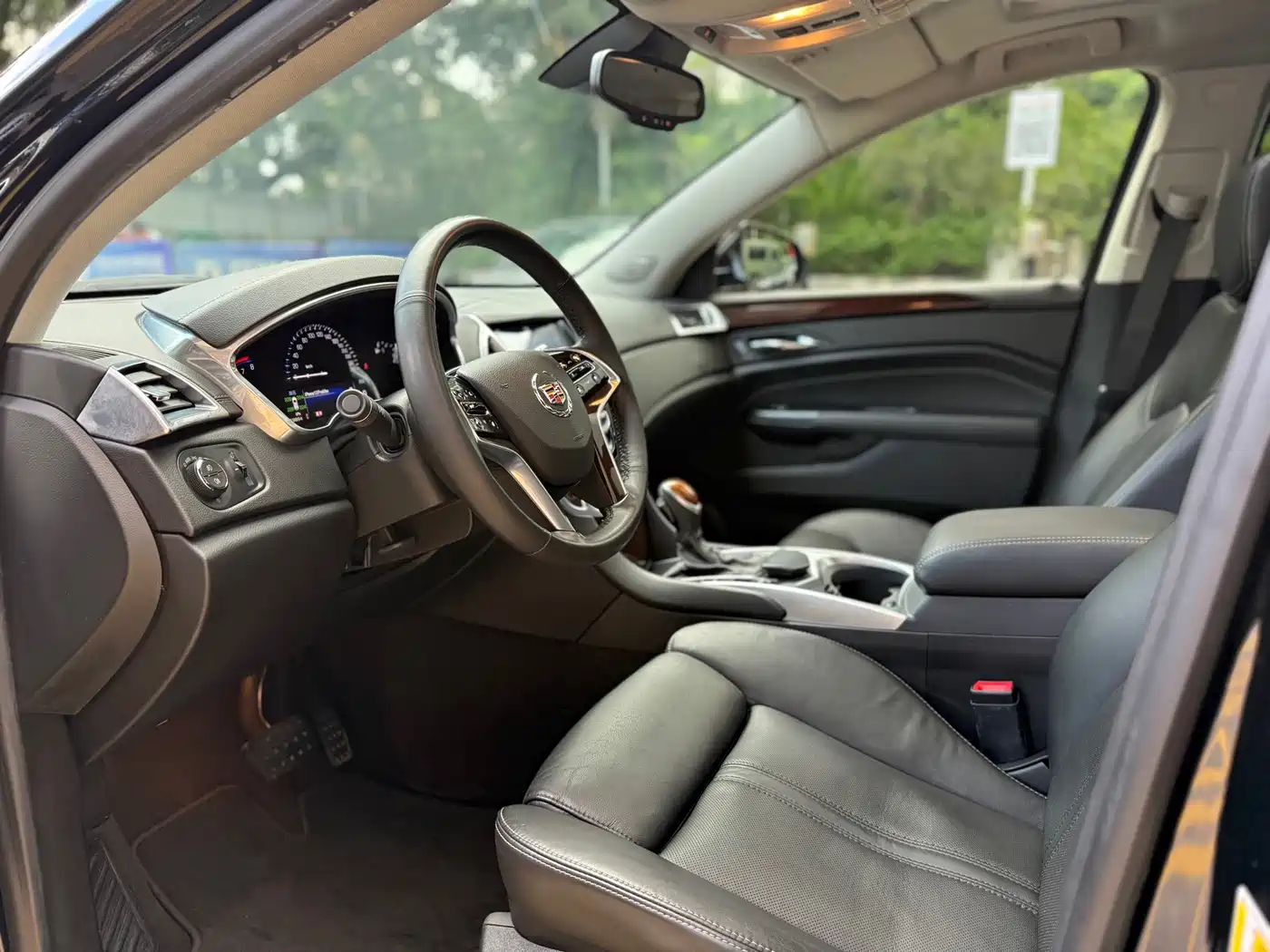 Фото 4 - Cadillac SRX