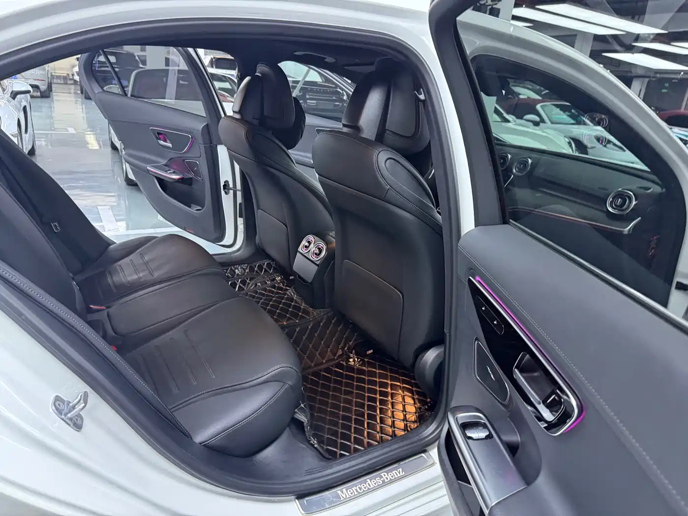 Mercedes-Benz C-Class 2024 C 260 L Sport фото 15