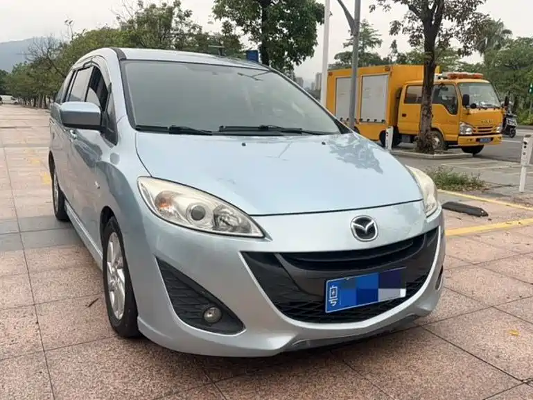 Mazda Mazda5 2011 2011 2.0L Automatic Luxury
