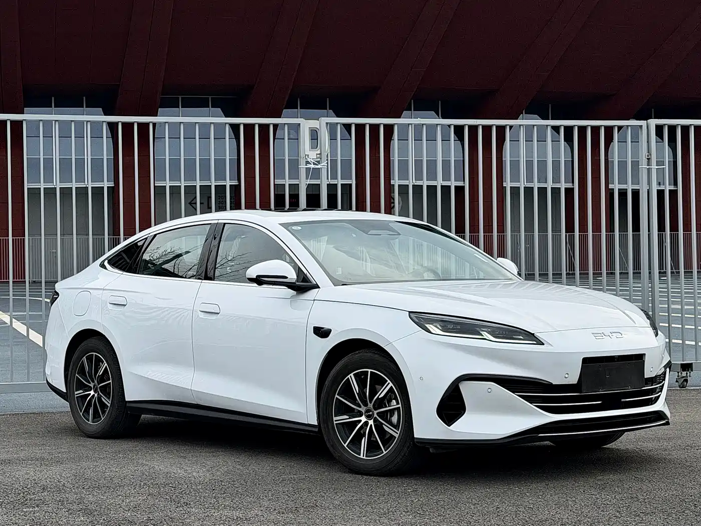 BYD Seal 06 New Energy 2025 DM-i Smart Drive Edition 120KM Luxury фото 3