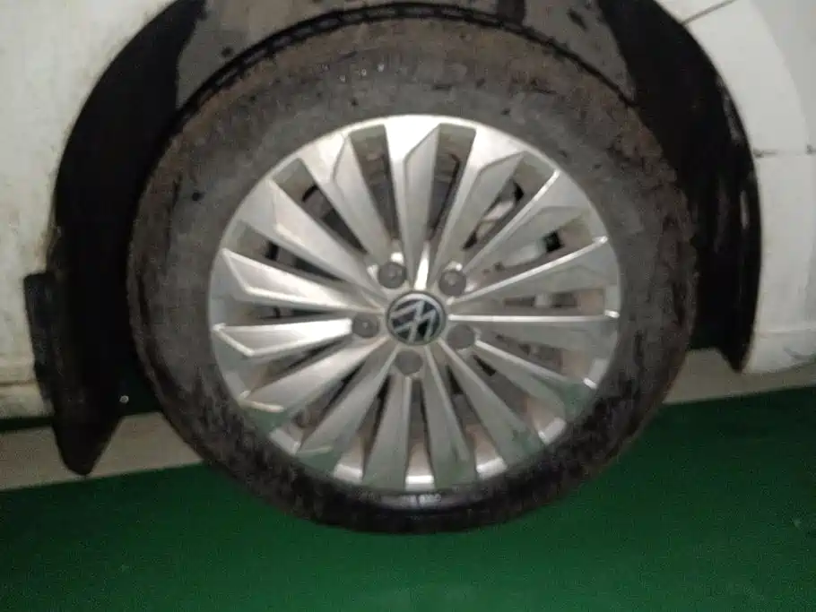 Photo 6 - Volkswagen Lavida