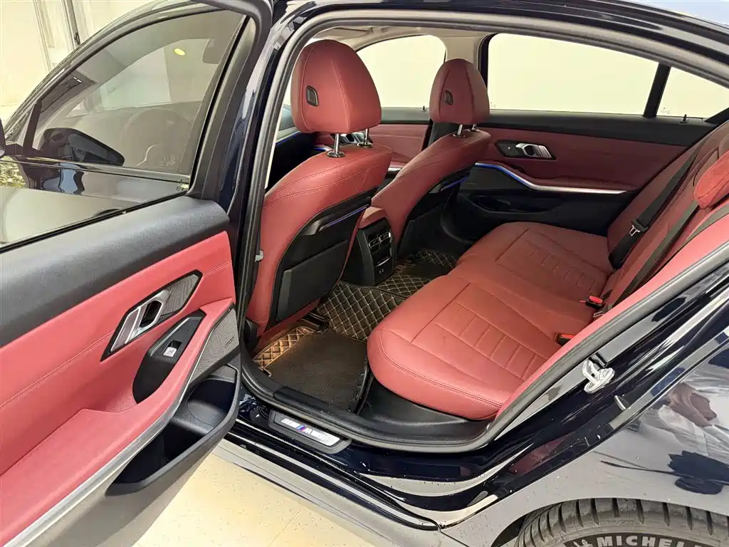 BMW 3-SERIES