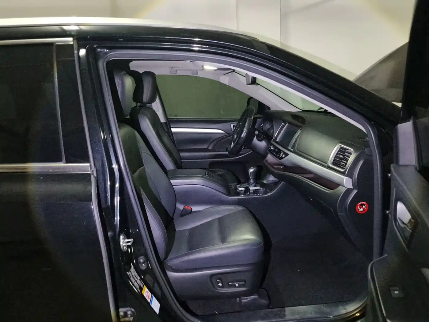 Toyota Highlander 2018 2.0T 4WD Luxury 7-seater (China V) фото 8