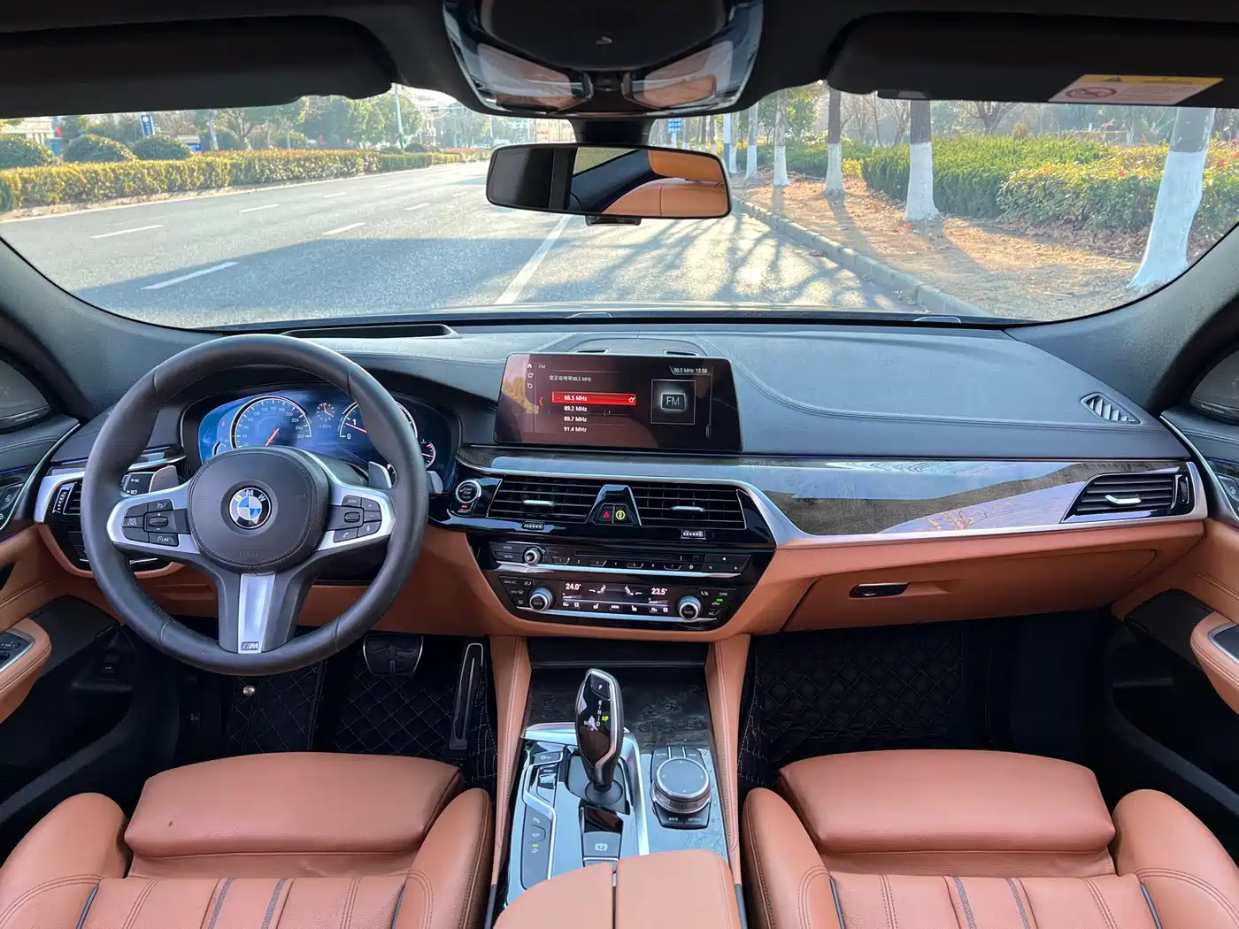 BMW 6 Series GT 2018 630i M Sport Package фото 12
