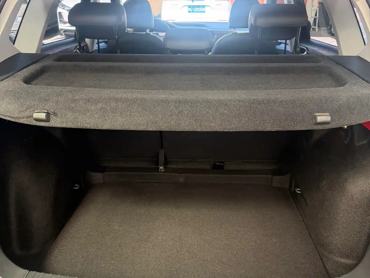 Volkswagen Tharu 2022 280TSI FWD Luxury Edition фото 14
