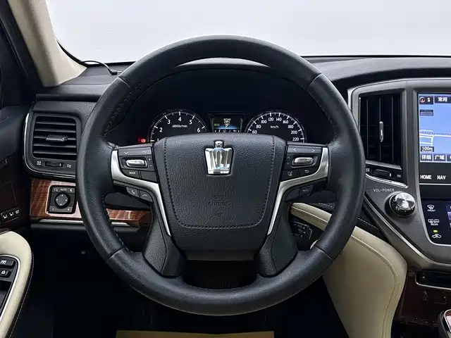 Toyota Crown 2015 2.5L Elite Version фото 11