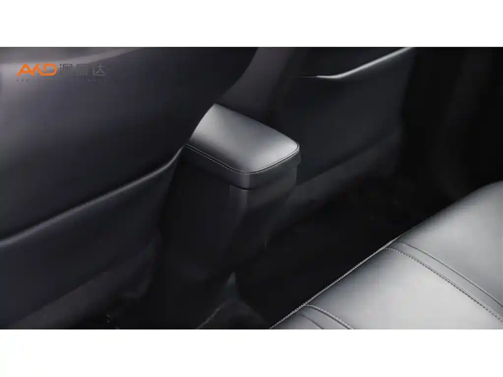 Фото 9 - Lexus CT