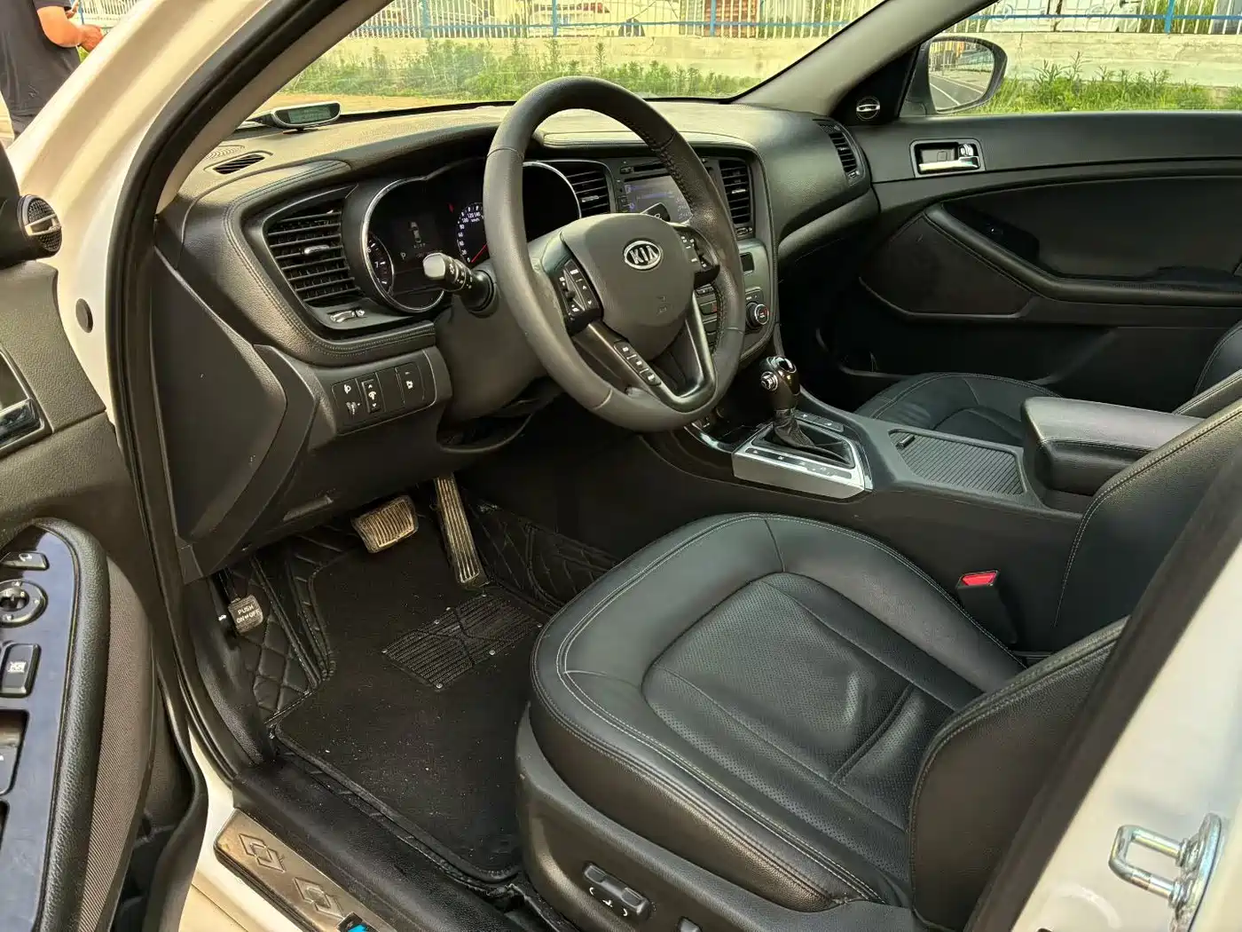 Kia K5 2011 2012 2.0L Automatic DLX Special Edition