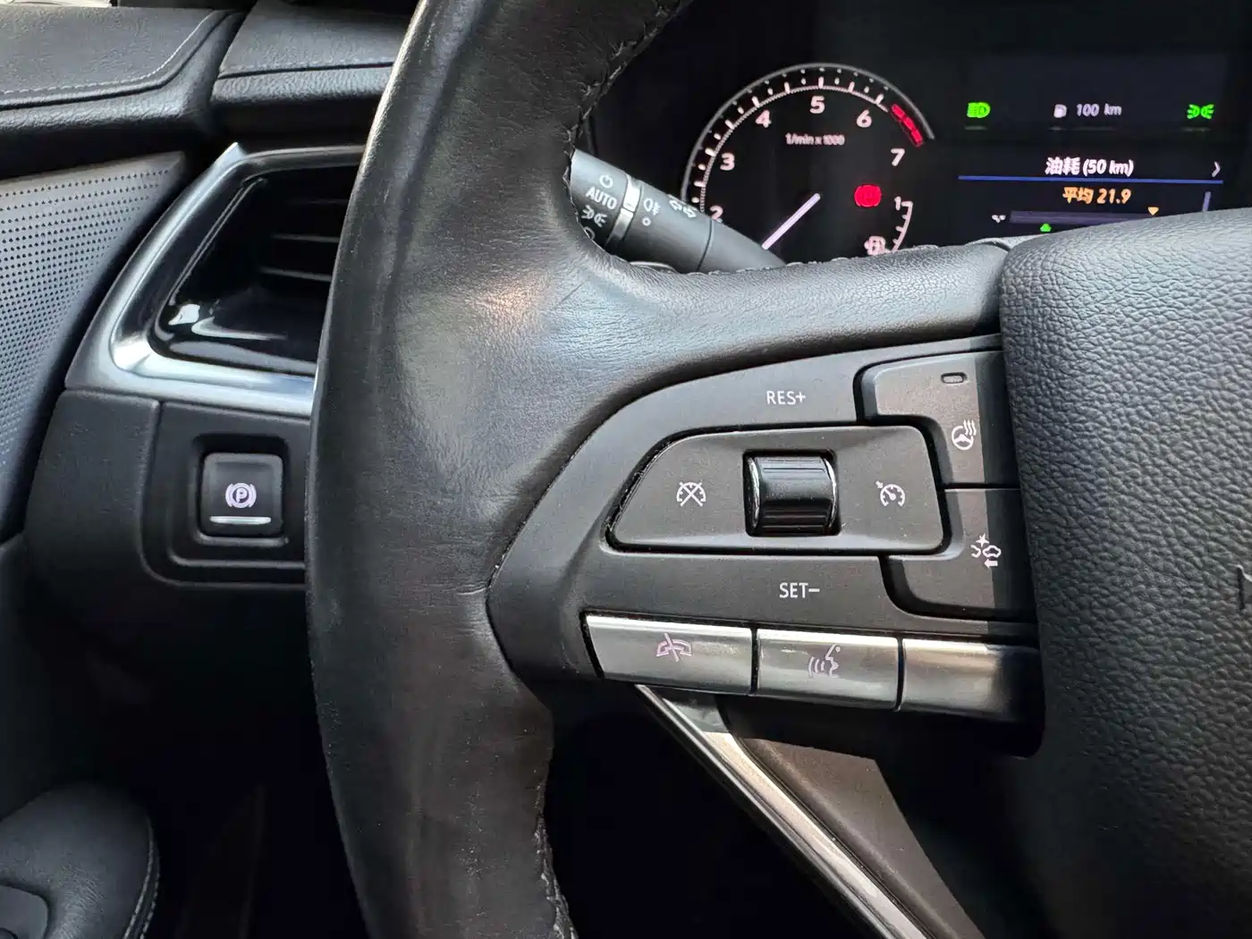 Cadillac XT6 2022 2.0T 6-Seater 4WD Luxury Edition фото 23