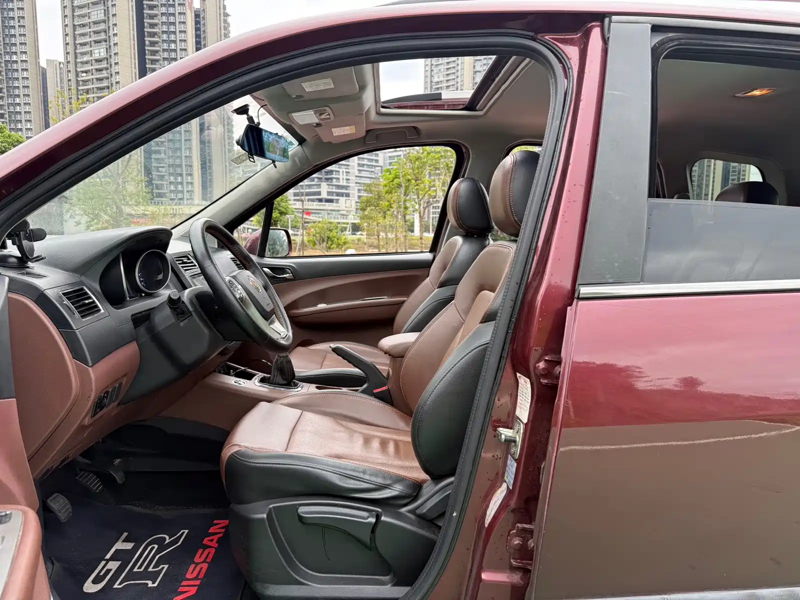 صورة 6 - Dongfeng Fengxing Jingyi X5