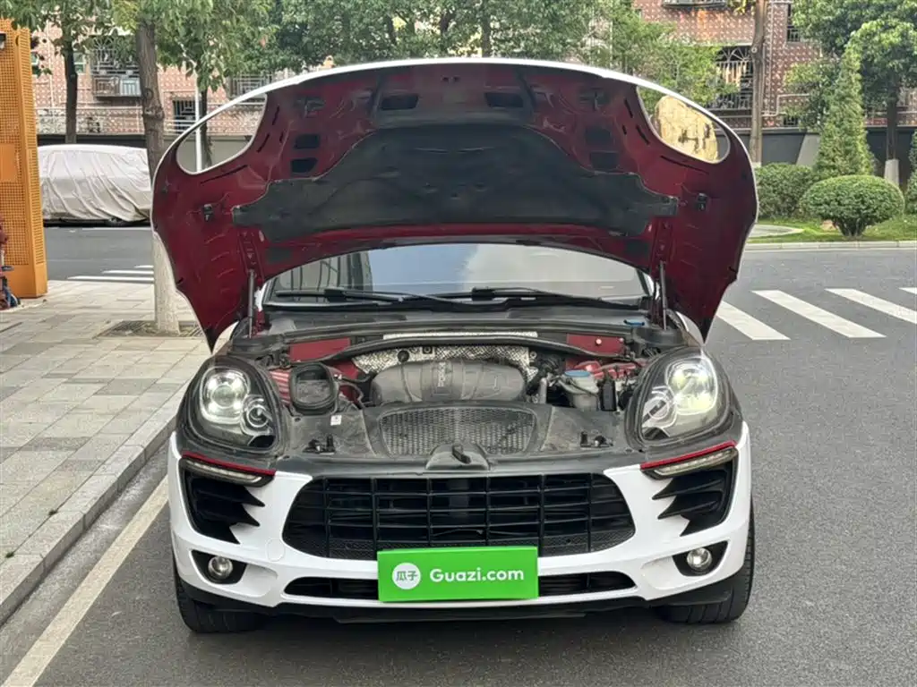 Porsche Macan 2017 Macan 2.0T фото 19