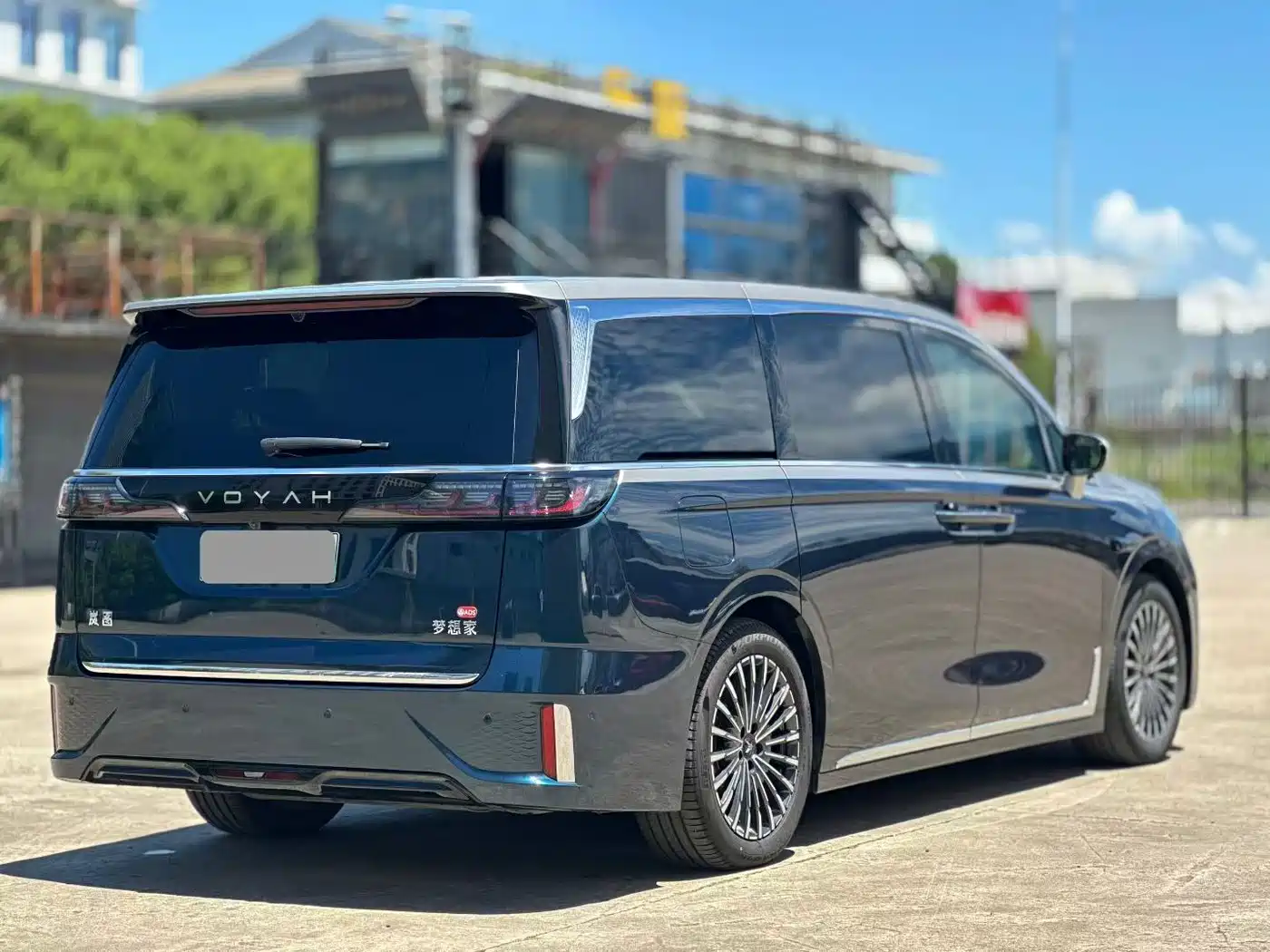 Voyah Auto Voyah Dreamer 2026 2025 Model PHEV Basic Version