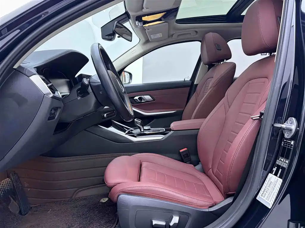 BMW 3 Series 2021 320Li M Sport Package фото 18