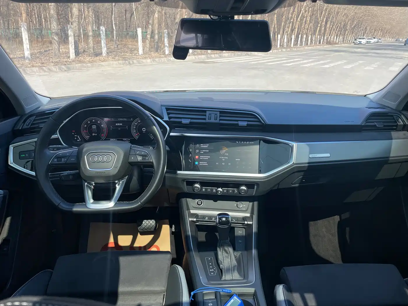 AUDI Q3