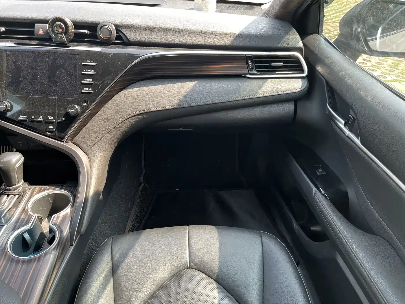 Toyota Camry 2018 2.5G Luxury Edition фото 18