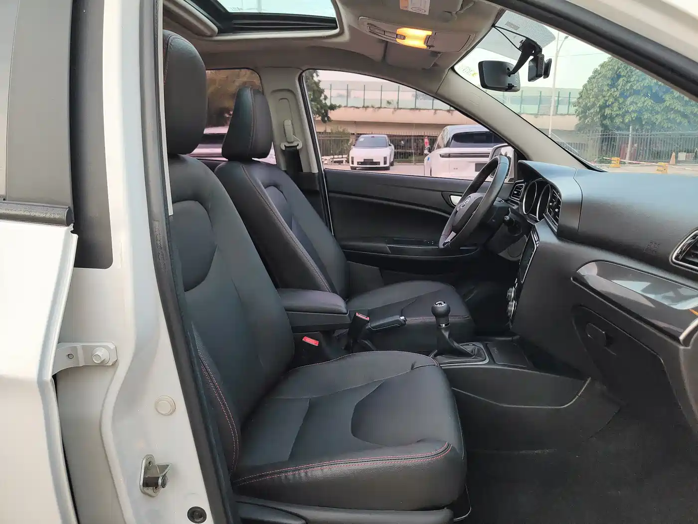 FAW Junpai D60 2017 2017 1.5L Manual Luxury