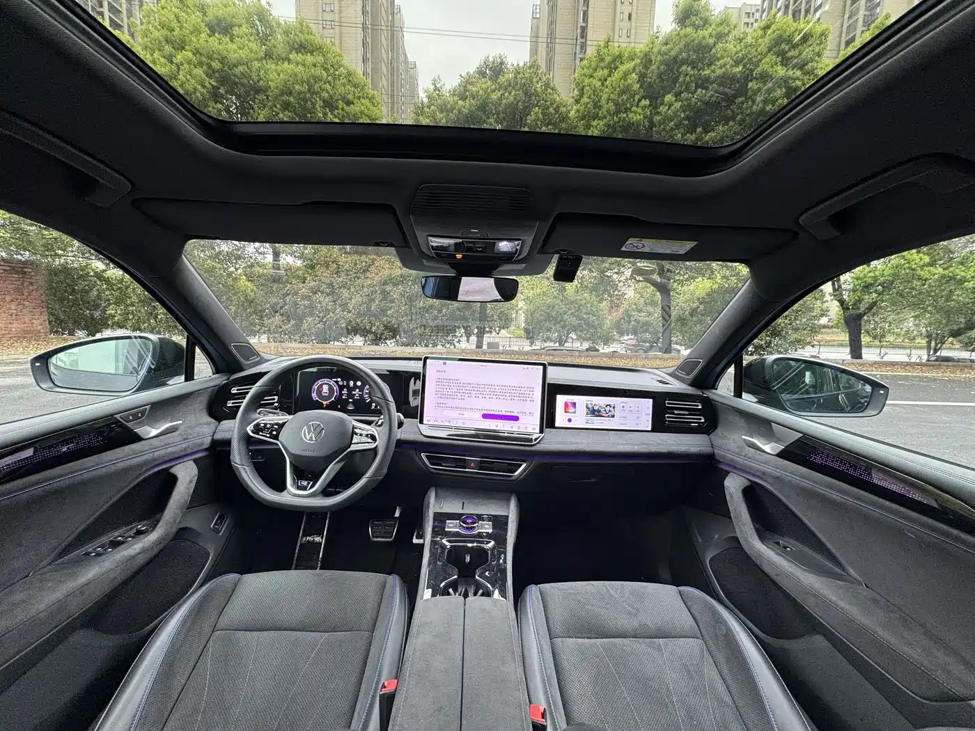 Volkswagen Tiguan L 2024 PRO 330TSI FWD R-Line Intelligent Premium Edition фото 8