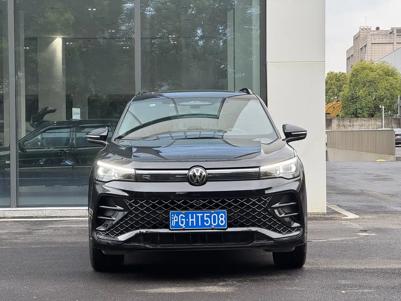 Volkswagen Tiguan L 2024 PRO 330TSI FWD R-Line Intelligent Premium Edition фото 2
