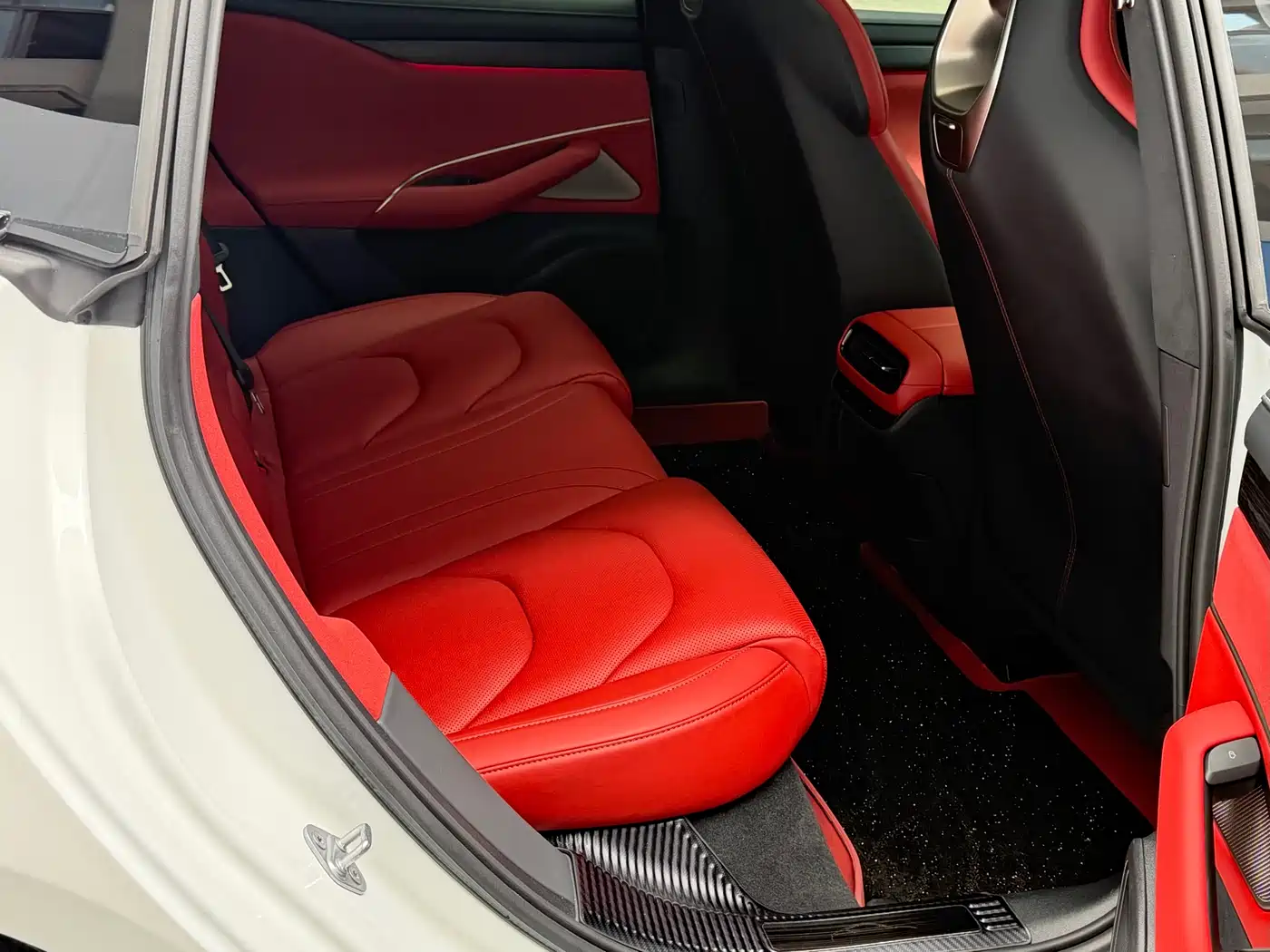 XIAOMI CAR XIAOMI SU7