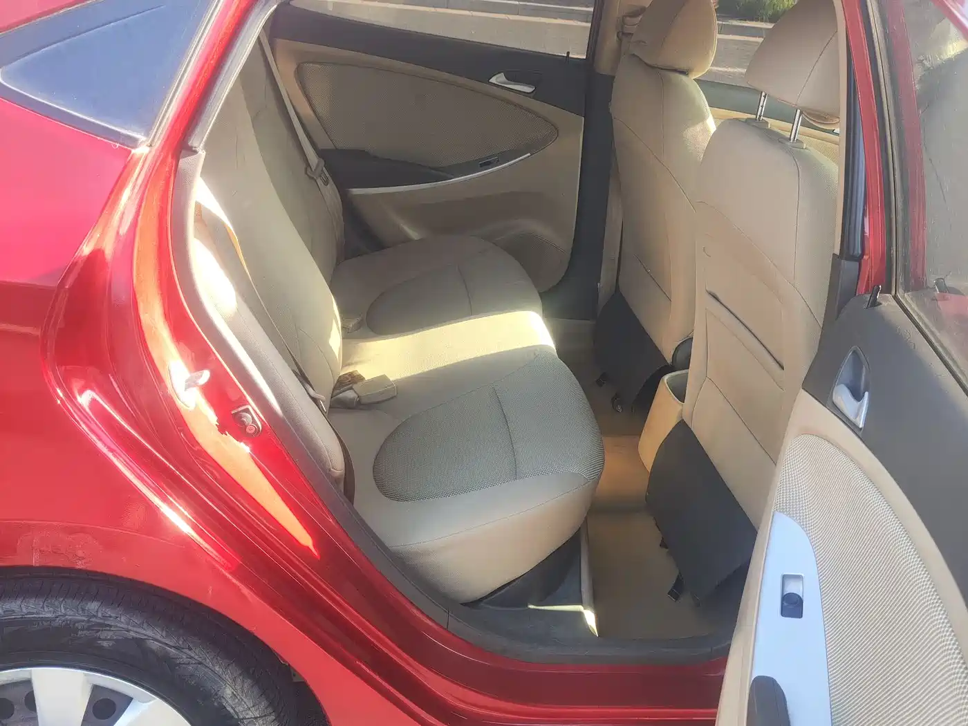Hyundai Verna 2010 Sedan 1.4L Automatic Comfort GS фото 12