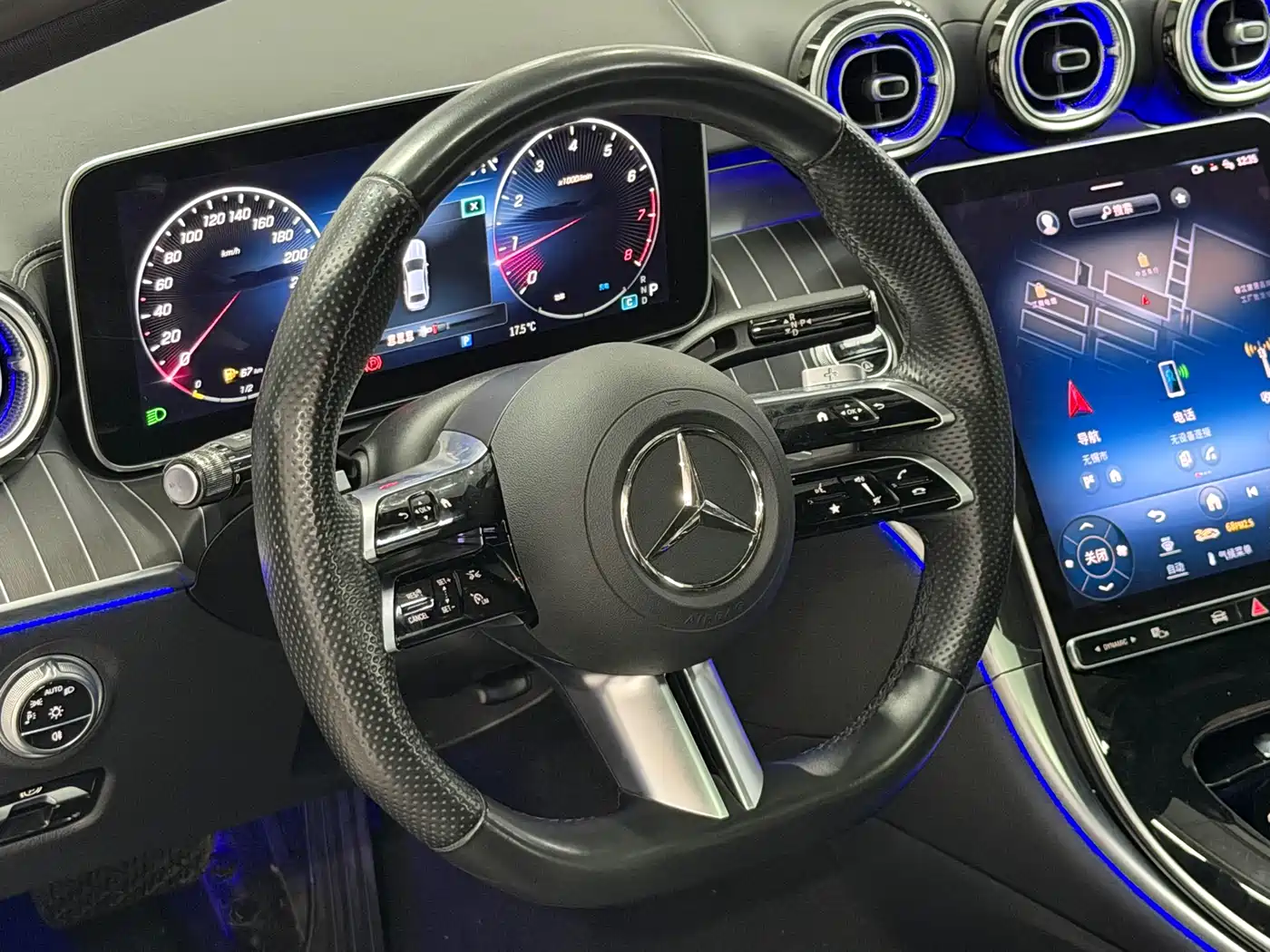 Mercedes-Benz C-Class 2023 C 260 L Night Edition Sport фото 16