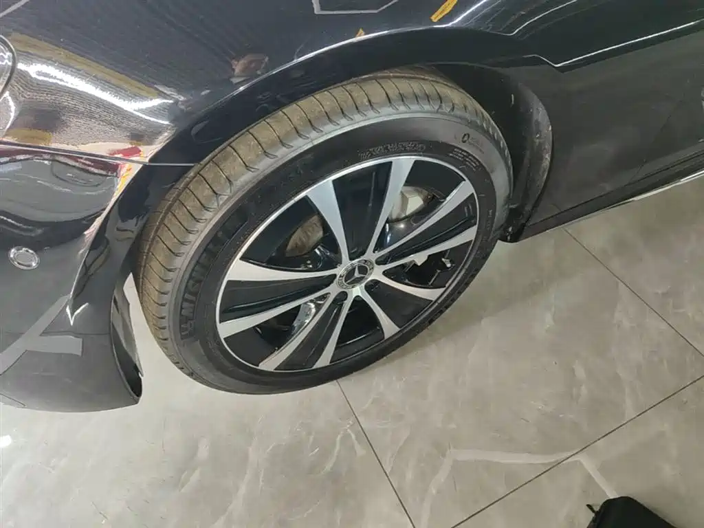 Mercedes-Benz E-Class New Energy 2023 E 350 e L Plug-in Hybrid Sport Sedan фото 23