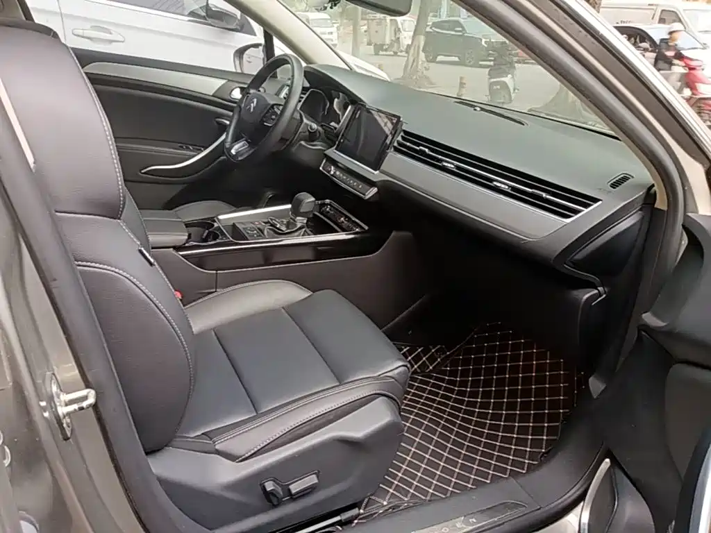 Photo 25 - Citroën C5
