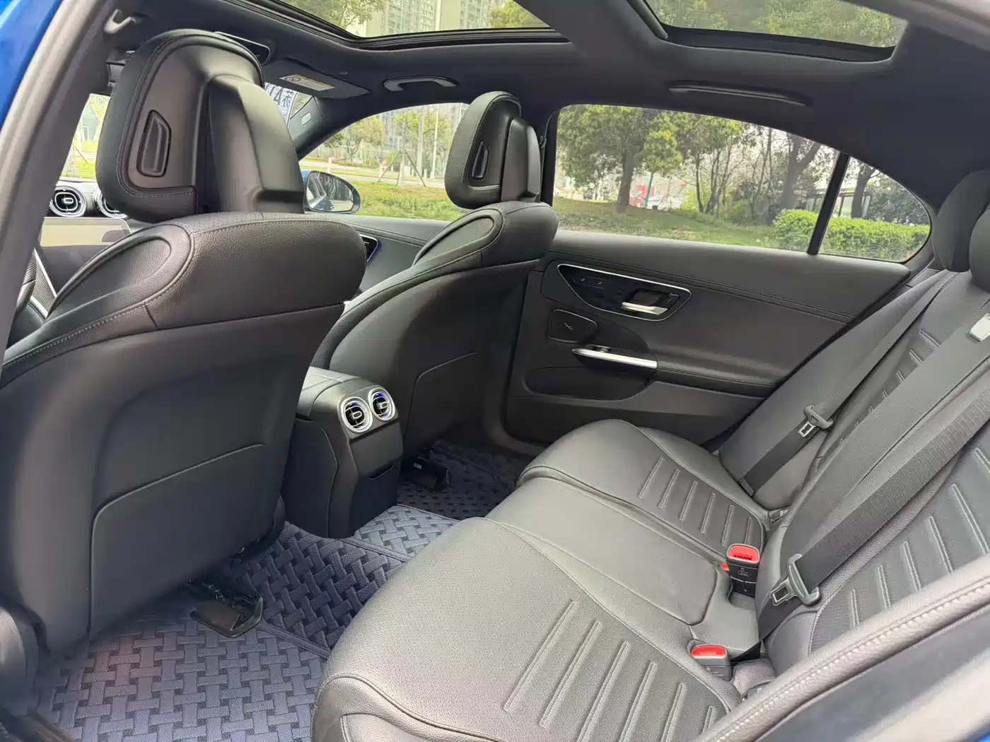 Mercedes-Benz C-Class 2022 Facelift C 260 L Sport фото 8