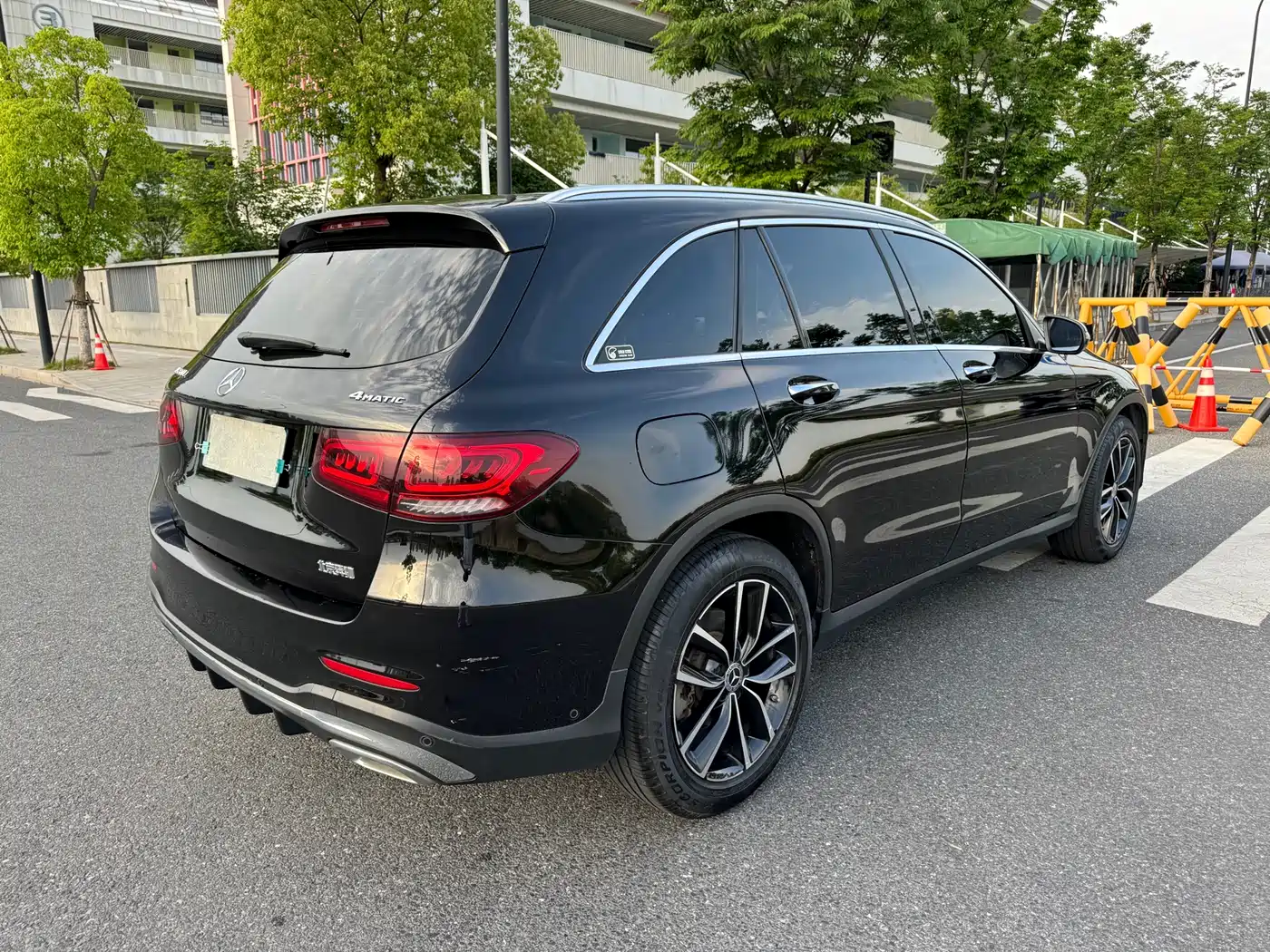 Mercedes-Benz GLC 2021 GLC 260 L 4MATIC Sporty фото 3