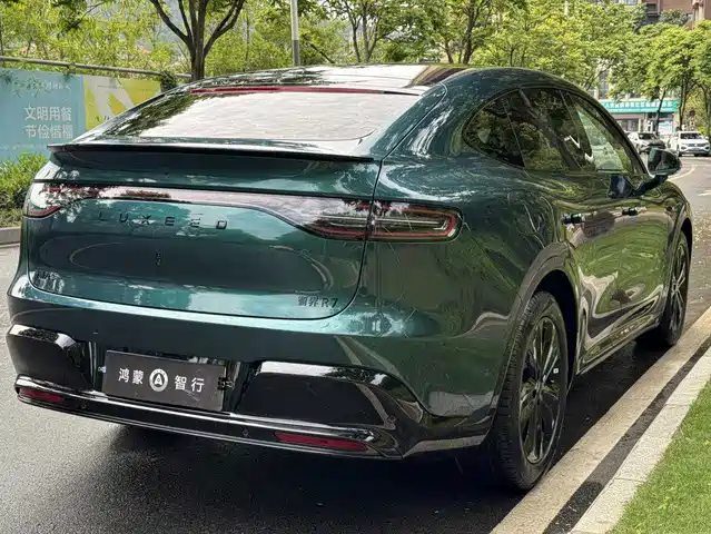Zhijie Luxeed R7 2026 Range Extender Max — фото 2