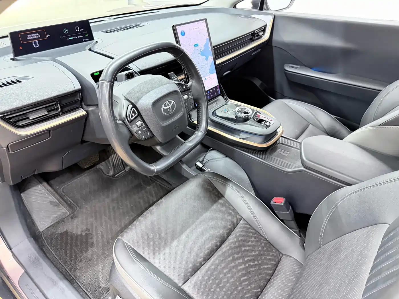 Toyota bZ3 2023 616km Long Range Premium фото 18