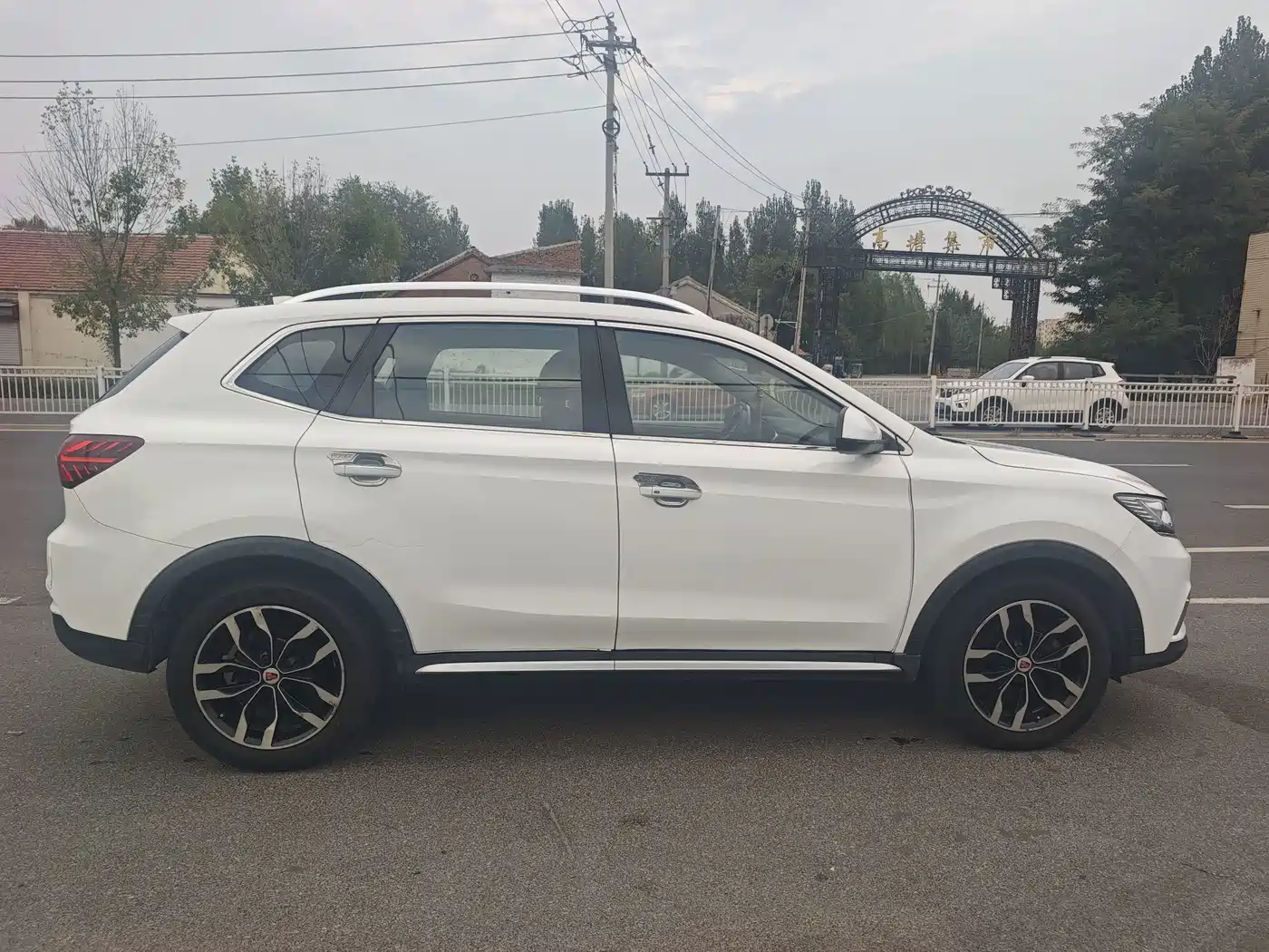 Фото 3 - Roewe RX5