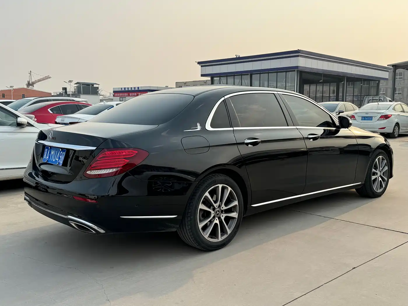 Mercedes-Benz E-Class 2019 E 200 L 4MATIC фото 4