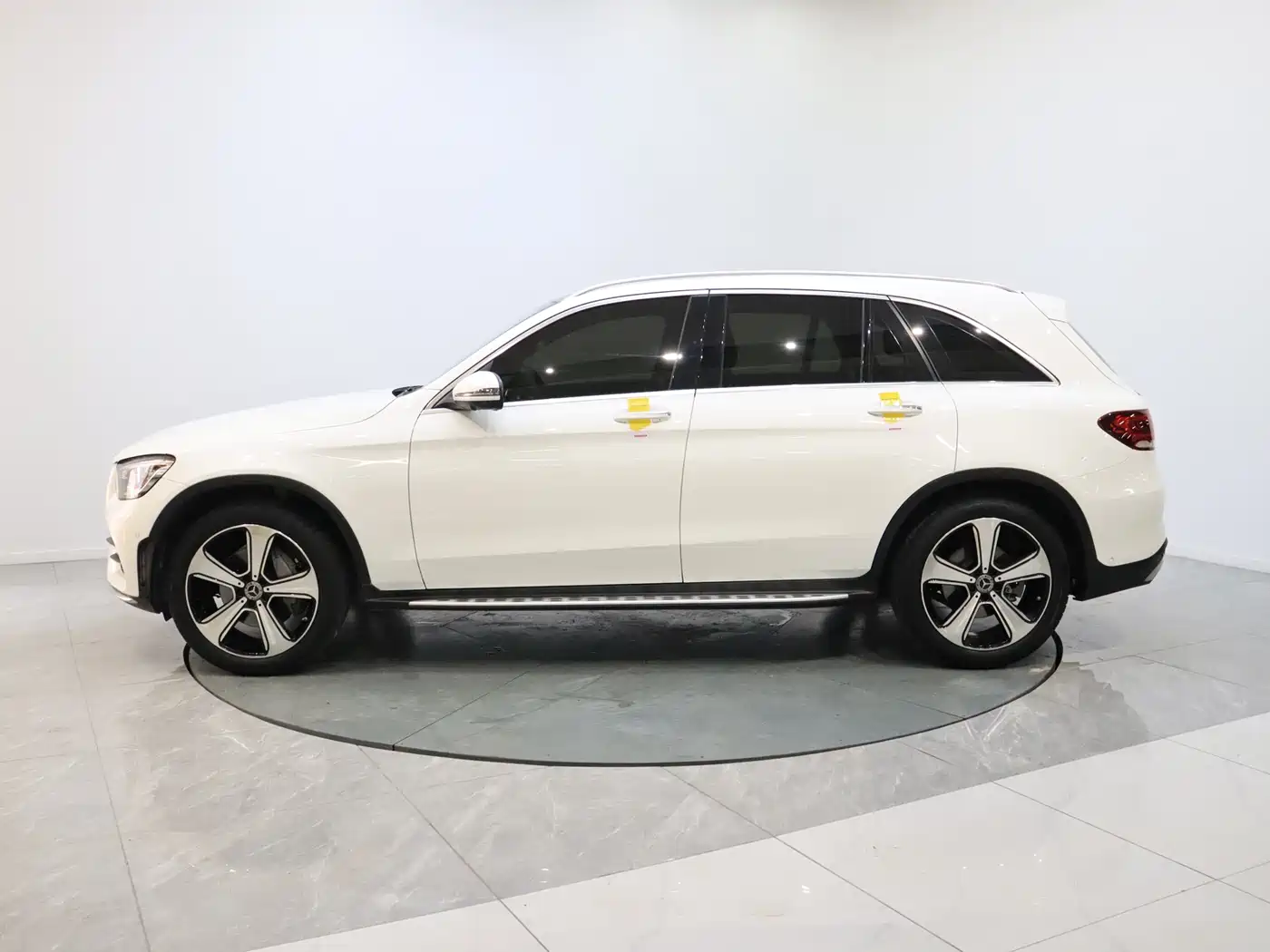 Mercedes-Benz GLC 2020 Facelift GLC 300 L 4MATIC Luxury фото 5