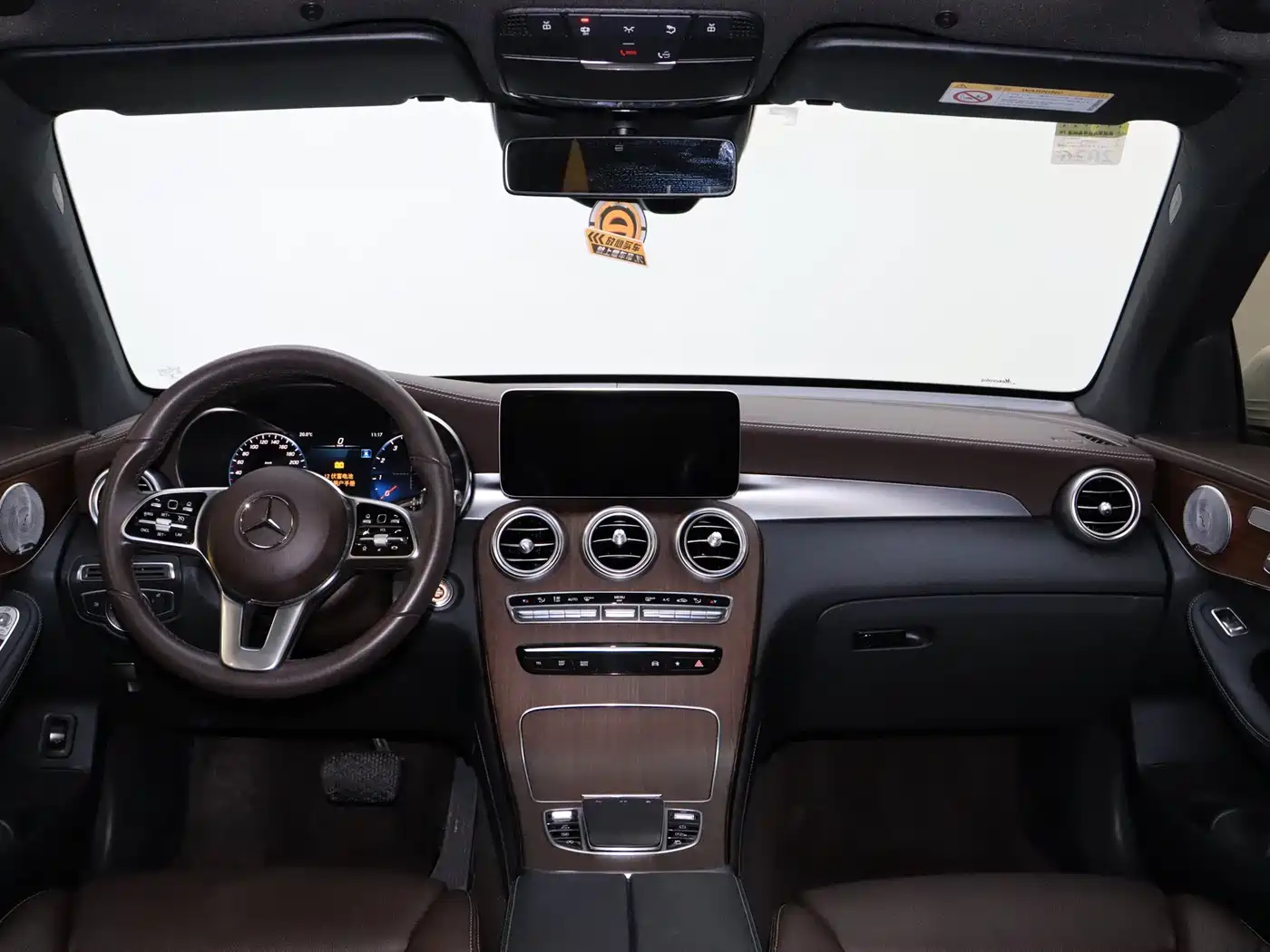 Mercedes-Benz GLC 2020 Facelift GLC 300 L 4MATIC Luxury фото 18