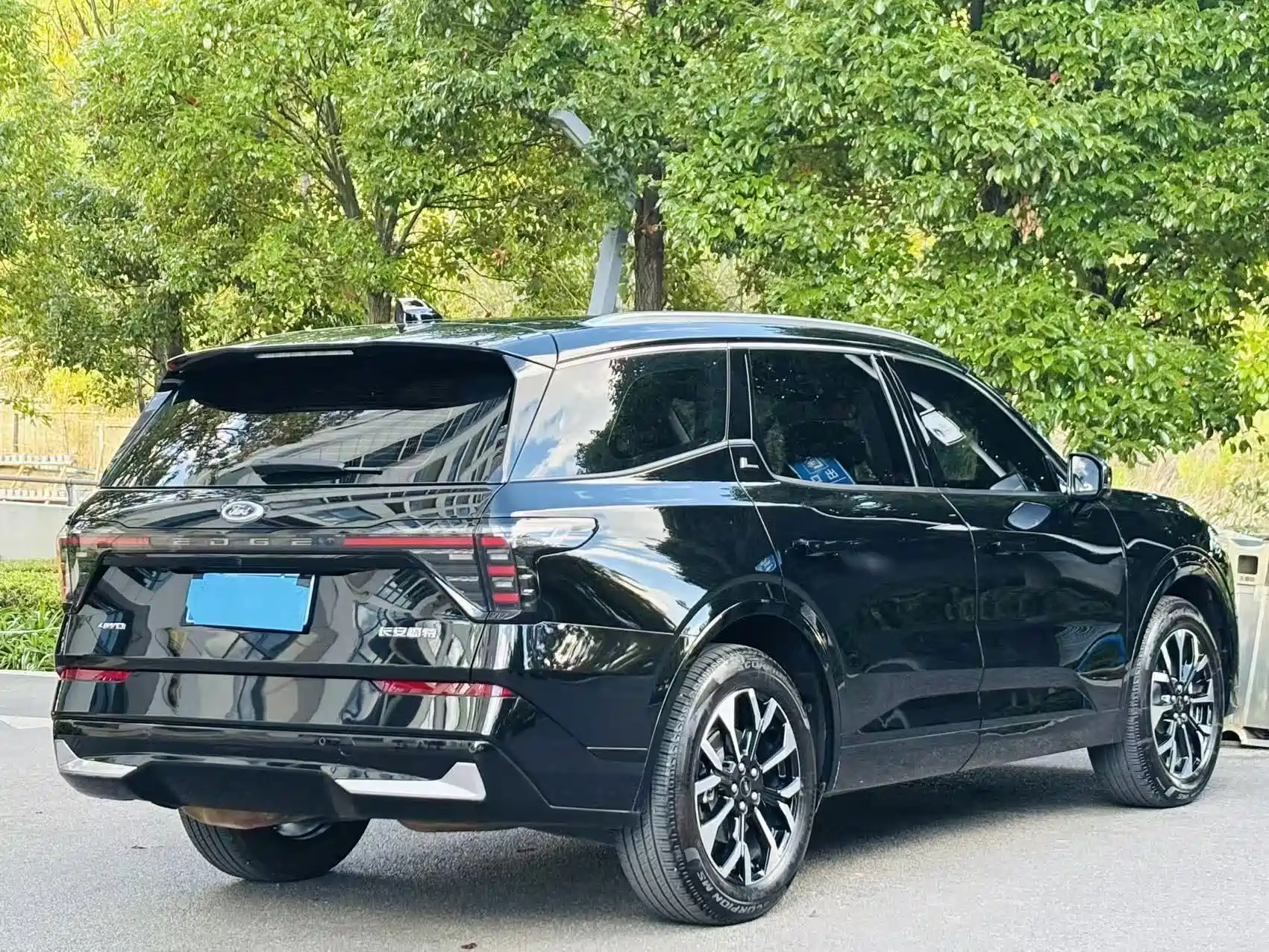 Фото 6 - Ford Edge
