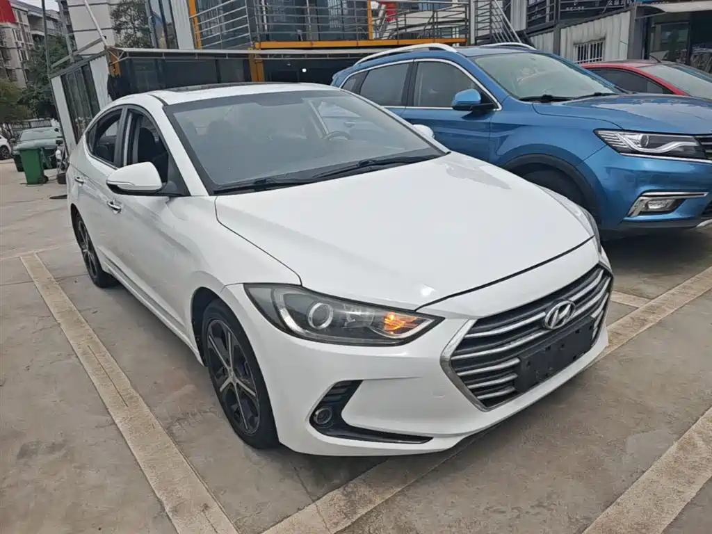 Hyundai Elantra 2018 1.4T DCT Dynamic·Vitality Model фото 4