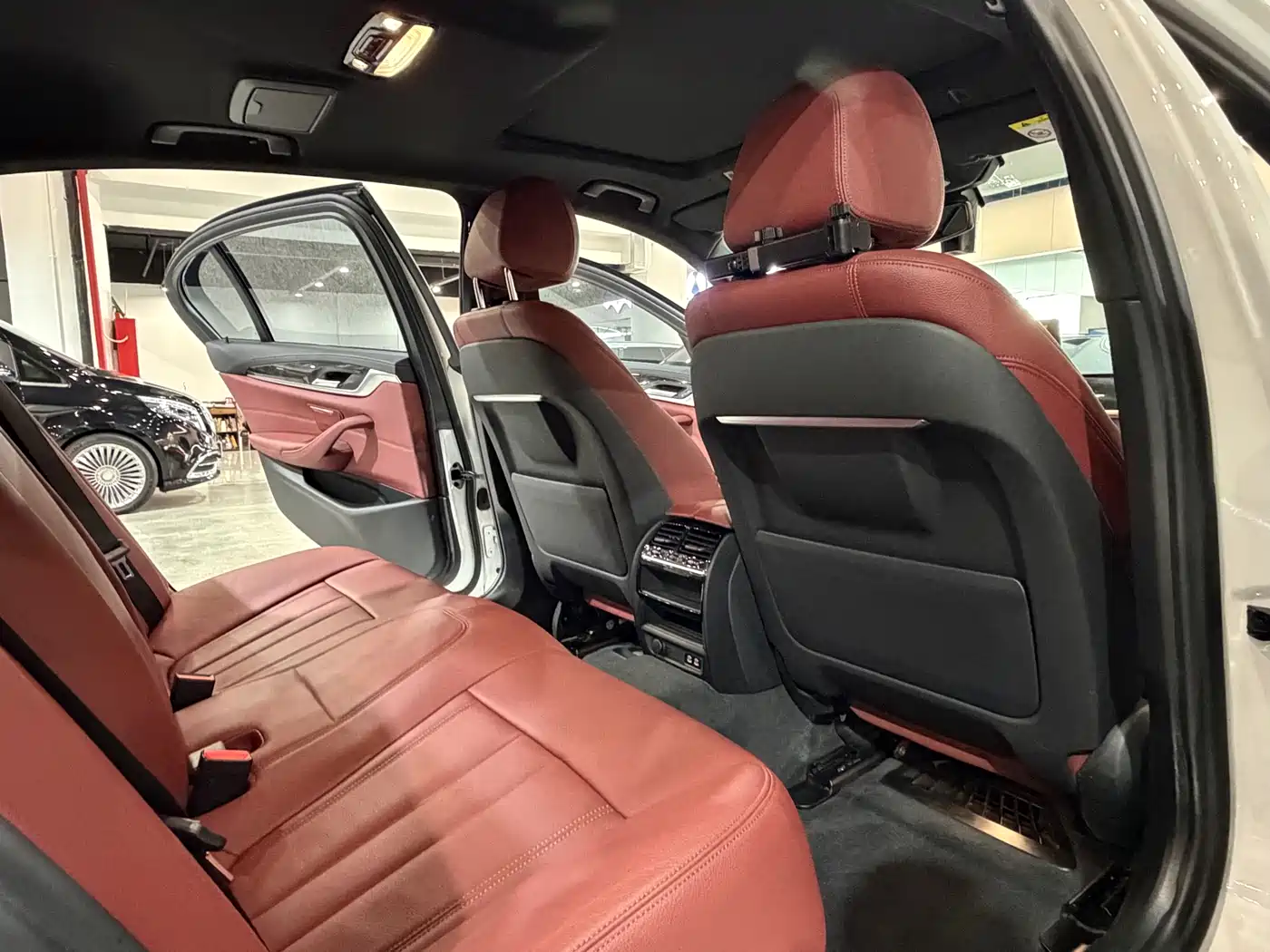 BMW 5 Series 2020 525Li M Sport Package фото 21